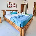 Las Terrazas Condo - Los Corales Village